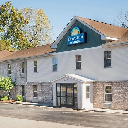 Days Inn & Suites By Wyndham Sellersburg Esterno foto