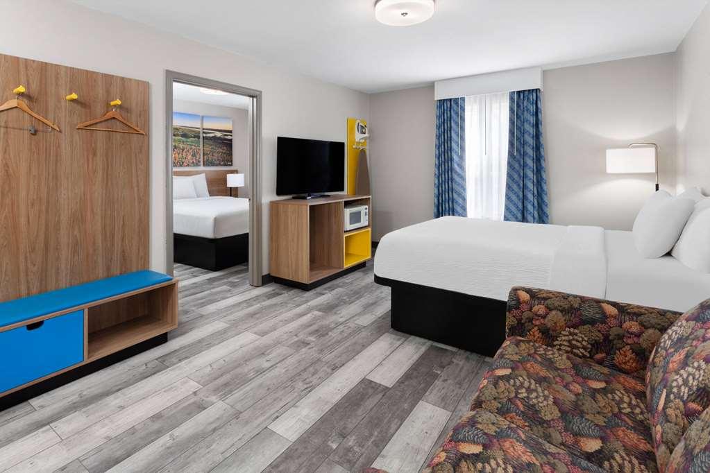 Days Inn & Suites By Wyndham Sellersburg Camera foto
