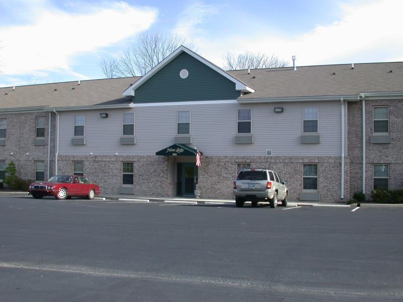 Days Inn & Suites By Wyndham Sellersburg Esterno foto
